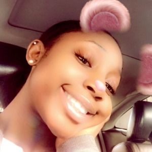 Meet your Posher, Vanaya